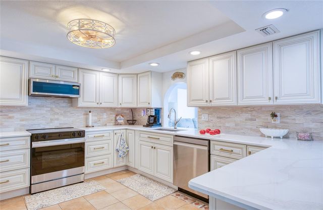 7039 SOUTHWIND DRIVE, Hudson, FL 34667