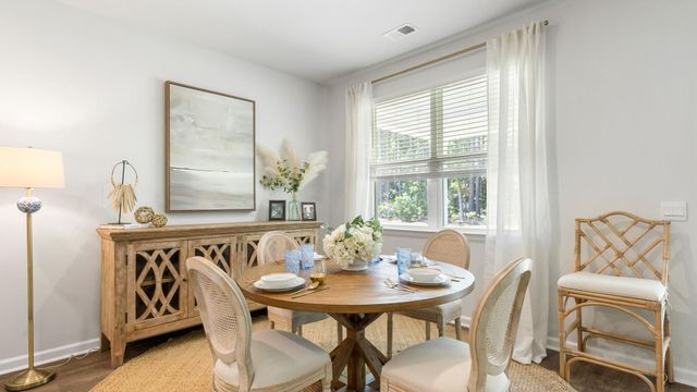 3919 Aberfeldy Lane, Ravenel, SC 29470