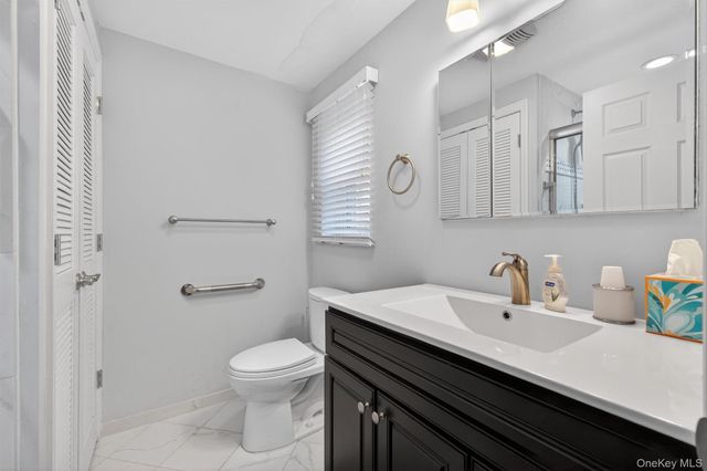 41 Montclair Avenue, Airmont, NY 10952