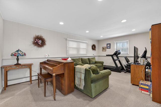 41 Montclair Avenue, Airmont, NY 10952