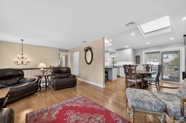 41 Montclair Avenue, Airmont, NY 10952