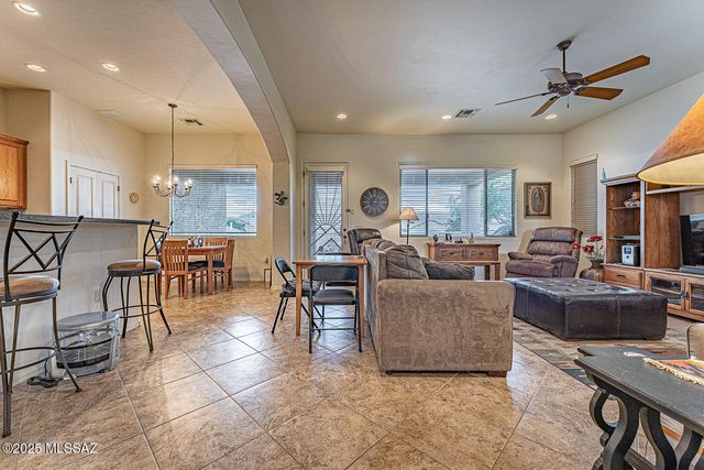 5937 S Scarlet Sky Place, Green Valley, AZ 85622