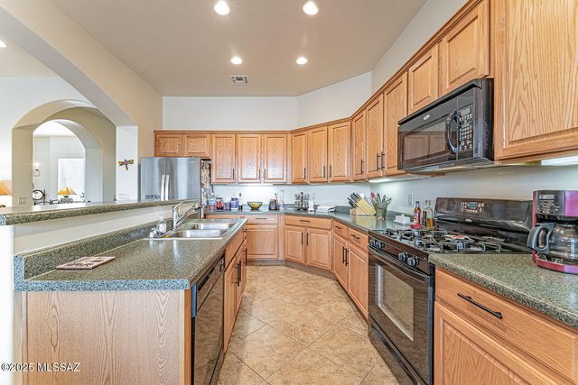5937 S Scarlet Sky Place, Green Valley, AZ 85622
