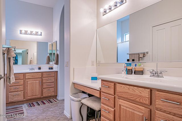 5937 S Scarlet Sky Place, Green Valley, AZ 85622