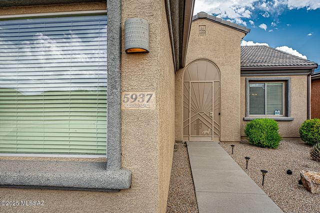 5937 S Scarlet Sky Place, Green Valley, AZ 85622