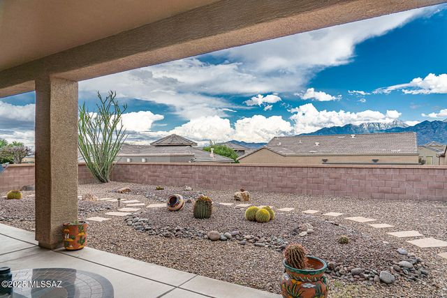 5937 S Scarlet Sky Place, Green Valley, AZ 85622