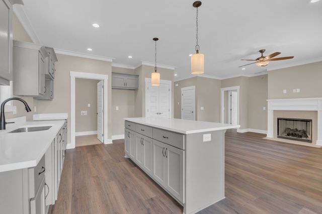 1170 Rimrock Rd, Smyrna, TN 37167