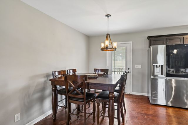 32 Richland Hills Dr, Manchester, TN 37355