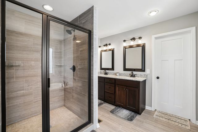 32 Richland Hills Dr, Manchester, TN 37355