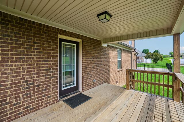 32 Richland Hills Dr, Manchester, TN 37355