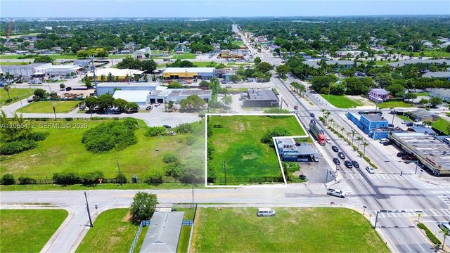 2230 NW 76th St, Miami, FL 33147
