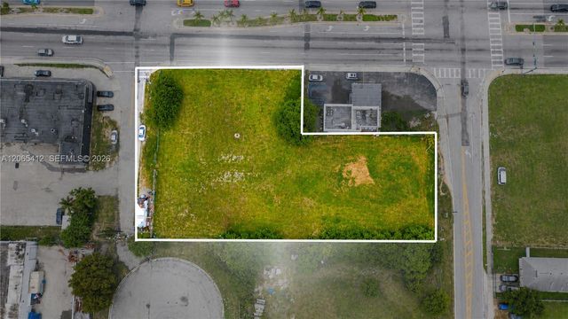 2230 NW 76th St, Miami, FL 33147