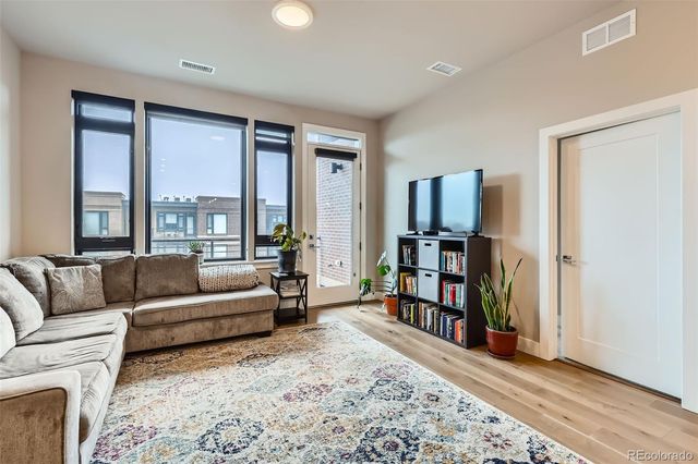 6618 E Lowry Boulevard 307, Denver, CO 80230