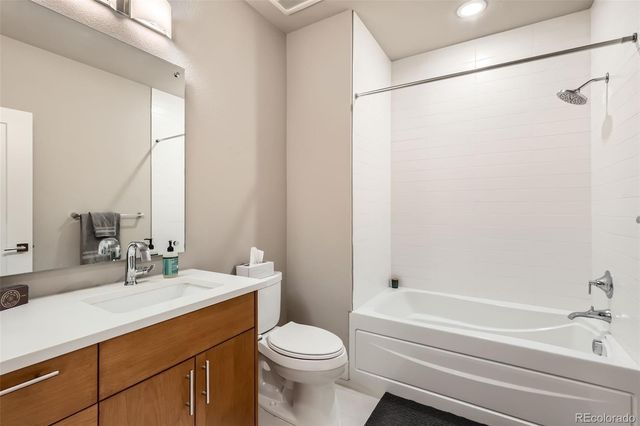 6618 E Lowry Boulevard 307, Denver, CO 80230