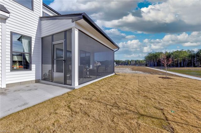 420 Stoney Mist WAY, Chesapeake, VA 23322