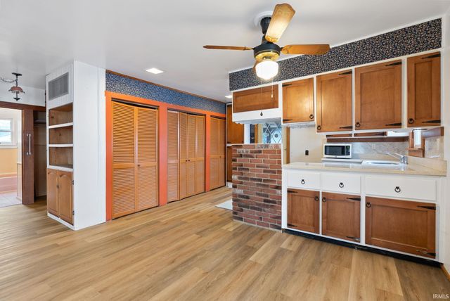 99 EMS B42 Lane, Leesburg, IN 46538