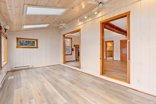 99 EMS B42 Lane, Leesburg, IN 46538