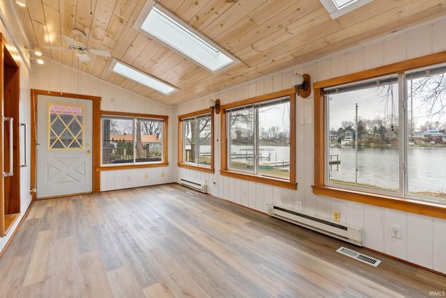 99 EMS B42 Lane, Leesburg, IN 46538