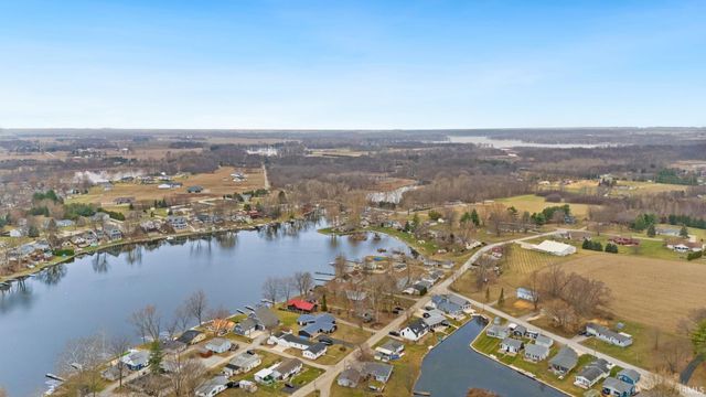 99 EMS B42 Lane, Leesburg, IN 46538