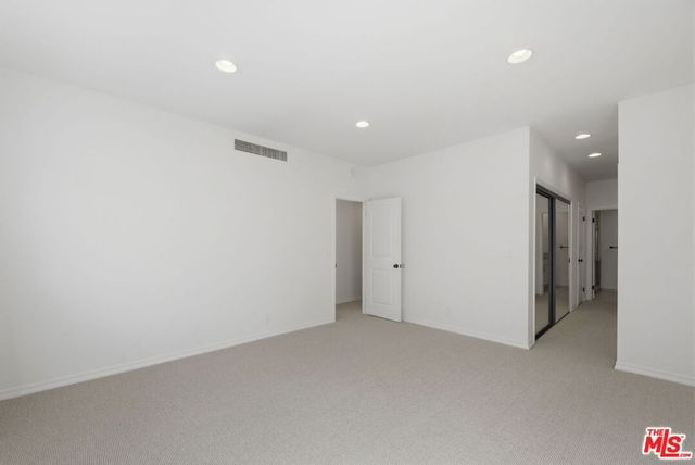 521 Montana Avenue 215, Santa Monica, CA 90403