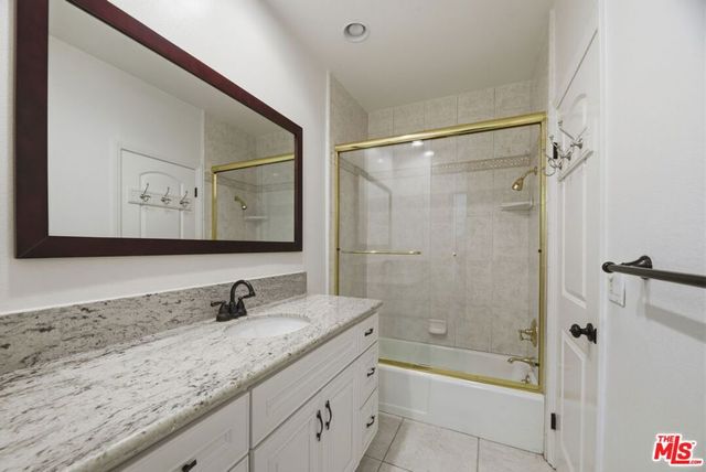 521 Montana Avenue 215, Santa Monica, CA 90403