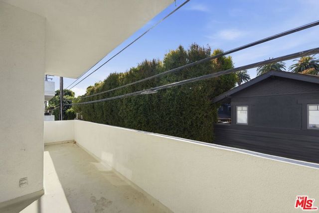 521 Montana Avenue 215, Santa Monica, CA 90403