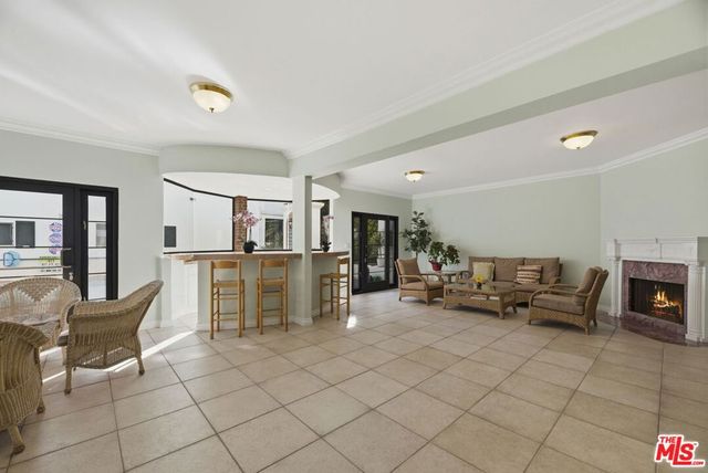 521 Montana Avenue 215, Santa Monica, CA 90403