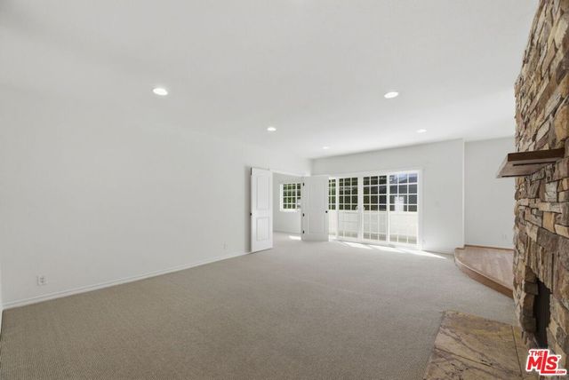 521 Montana Avenue 215, Santa Monica, CA 90403