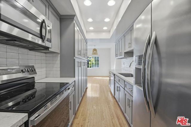 521 Montana Avenue 215, Santa Monica, CA 90403