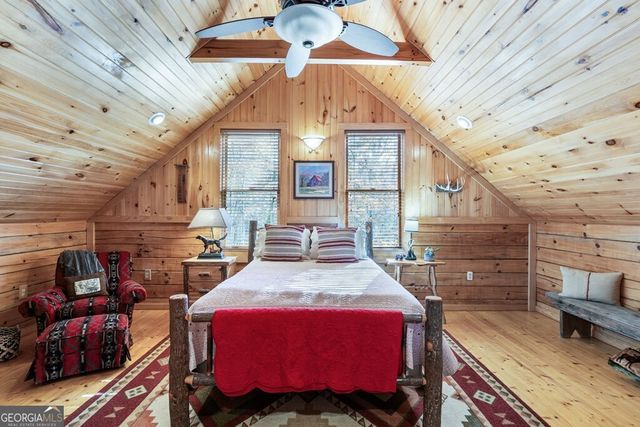 488 Smith Road, Brasstown, NC 28902