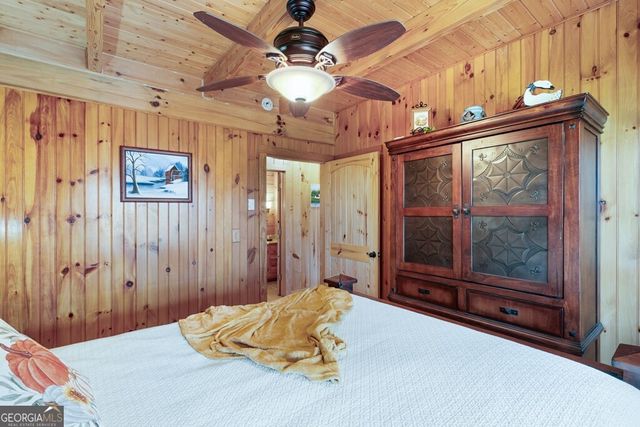 488 Smith Road, Brasstown, NC 28902