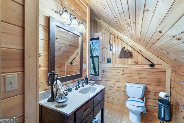 488 Smith Road, Brasstown, NC 28902