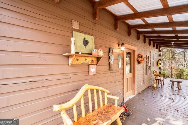 488 Smith Road, Brasstown, NC 28902