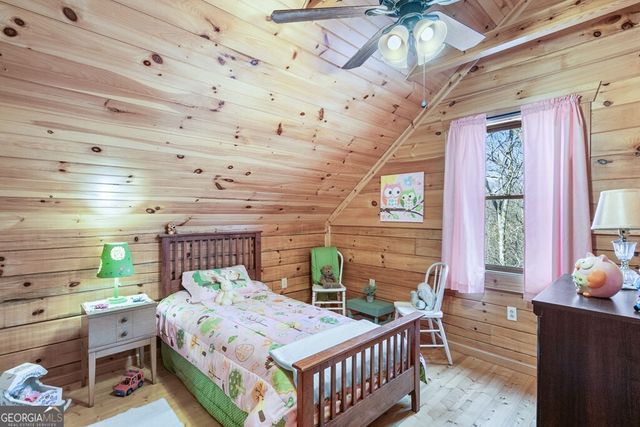 488 Smith Road, Brasstown, NC 28902