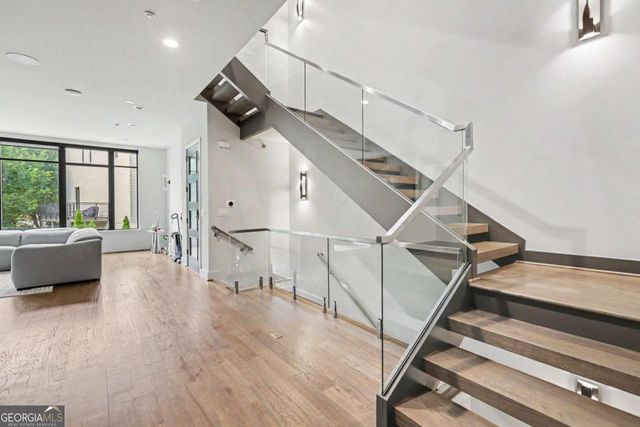 904 Lenox Boulevard NE, Atlanta, GA 30324