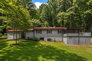 2261 Paradise Valley Road, Cleveland, GA 30528