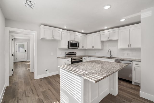 226 W Bond Street 224, Denison, TX 75020