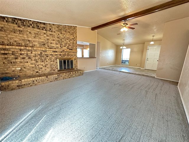 638 Grinnell Drive, Garland, TX 75043