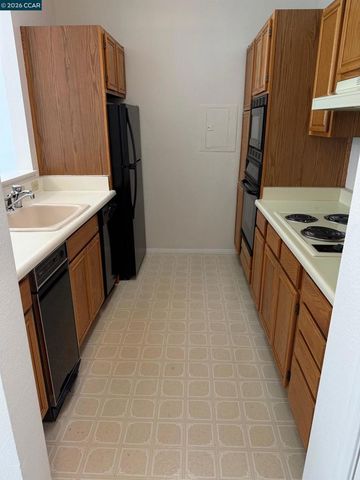 1860 TICE CREEK DR 1442, Walnut Creek, CA 94595