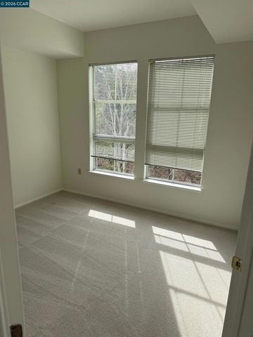 1860 TICE CREEK DR 1442, Walnut Creek, CA 94595