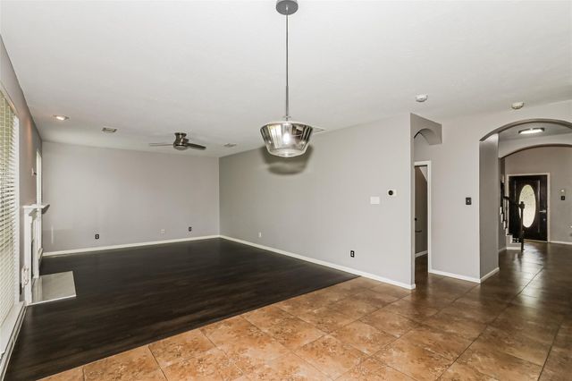 16503 Canyon Chase Drive, Houston, TX 77095