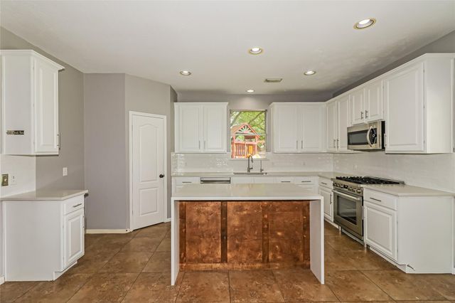 16503 Canyon Chase Drive, Houston, TX 77095