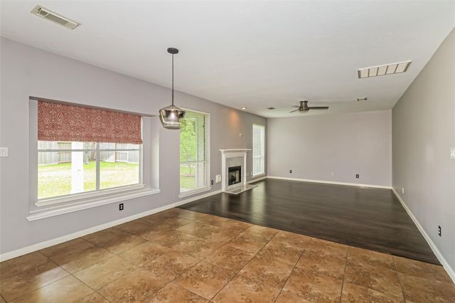 16503 Canyon Chase Drive, Houston, TX 77095