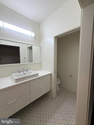 4 ROBIN RD, Stafford, VA 22554