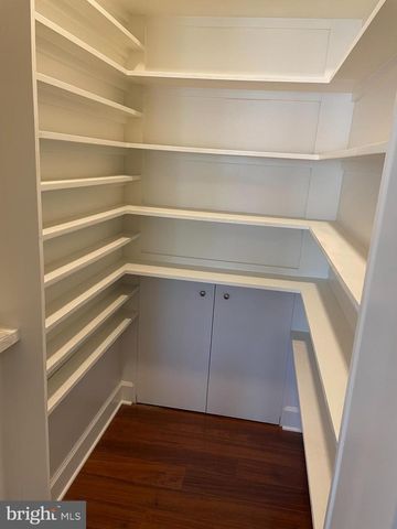 4 ROBIN RD, Stafford, VA 22554