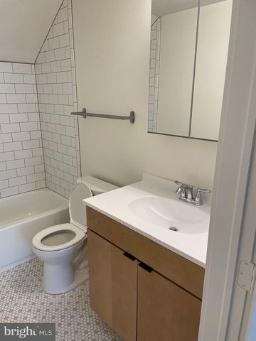 4 ROBIN RD, Stafford, VA 22554