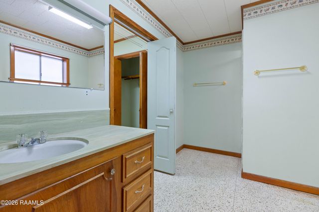 103 Saint Bernadette Drive, Lafayette, LA 70507