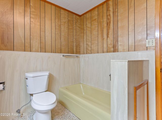 103 Saint Bernadette Drive, Lafayette, LA 70507