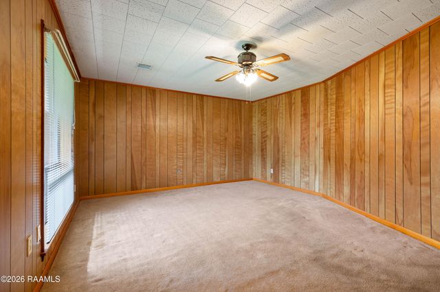 103 Saint Bernadette Drive, Lafayette, LA 70507
