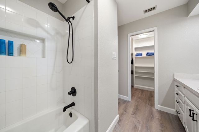 1814 Lakeridge Drive, Weatherford, TX 76087